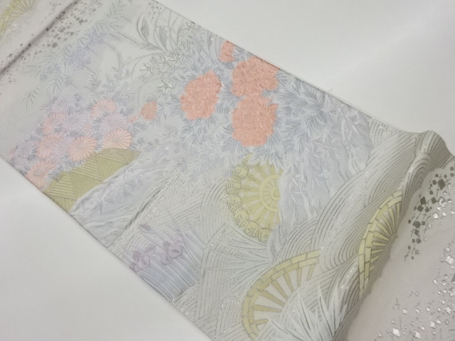 リサイクル　プラチナ箔波に秋草・色紙散らし模様織出し袋帯